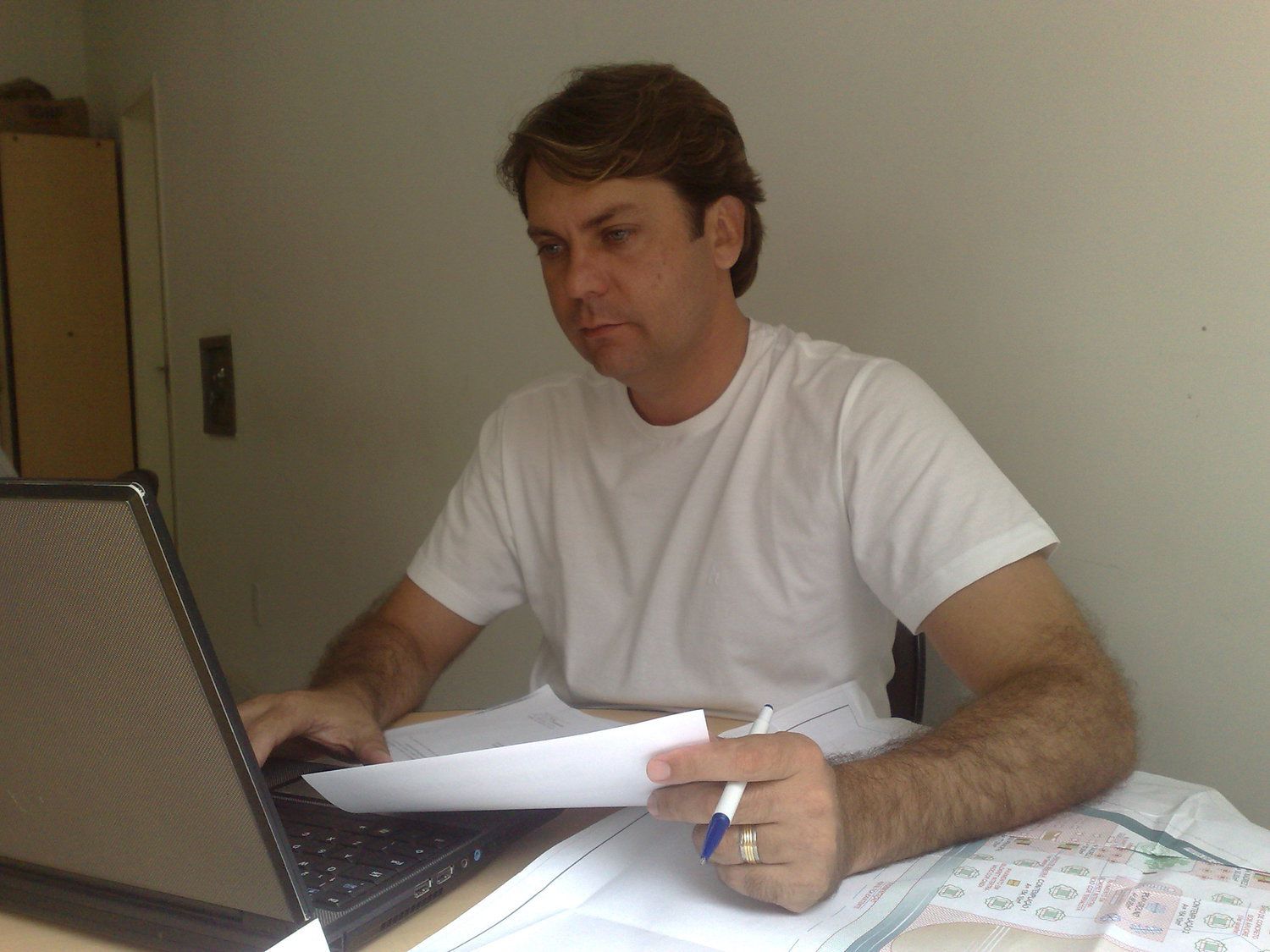 Jovem foi morto a tiros no Tiradentes | Foto: Leitor / FZ