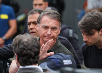 Bolsonaro é preso
