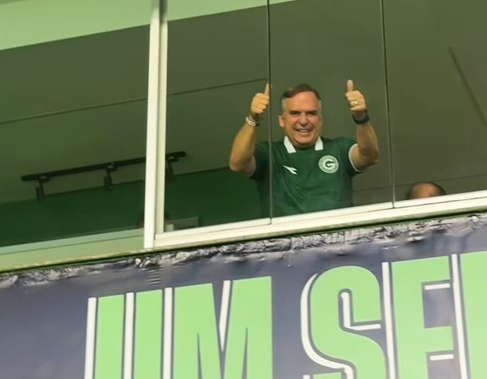 Prefeito Sandro Mabel no estádio da Serrinha | Foto: Reprodução